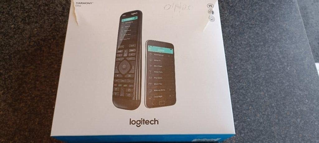 Logitech Harmony Elite + Hub, TV, Hi-fi & Vidéo, Télécommandes, Utilisé, Originale, Lecteur média, Récepteur ou Amplificateur