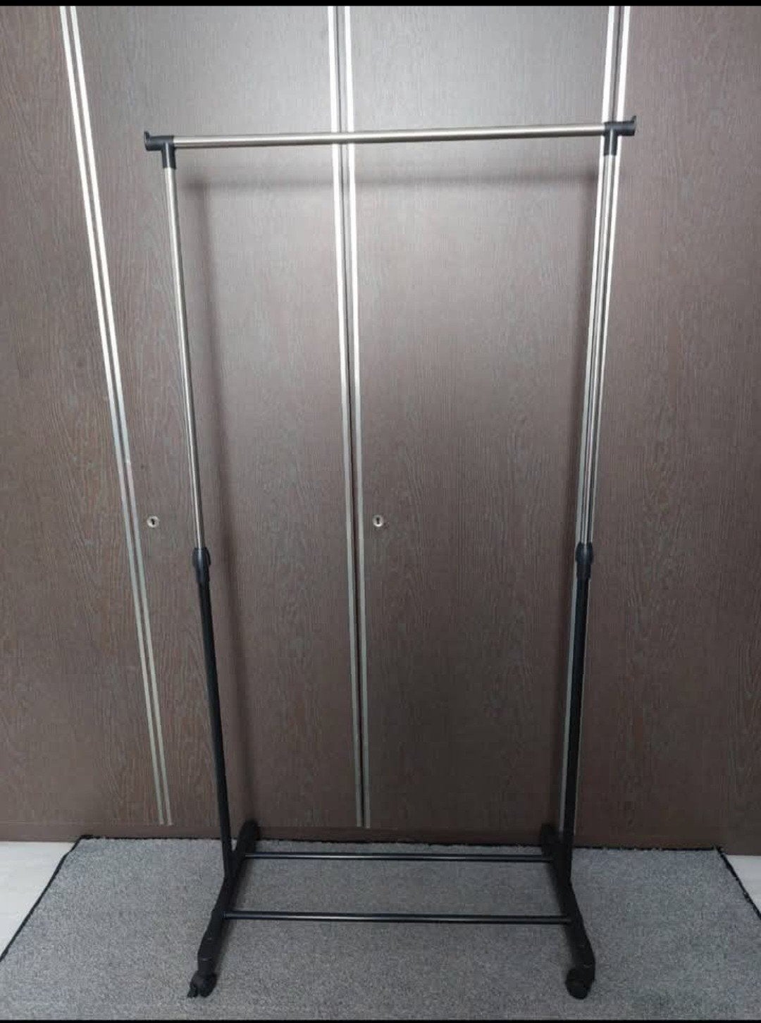 tringle à vêtements, Enlèvement