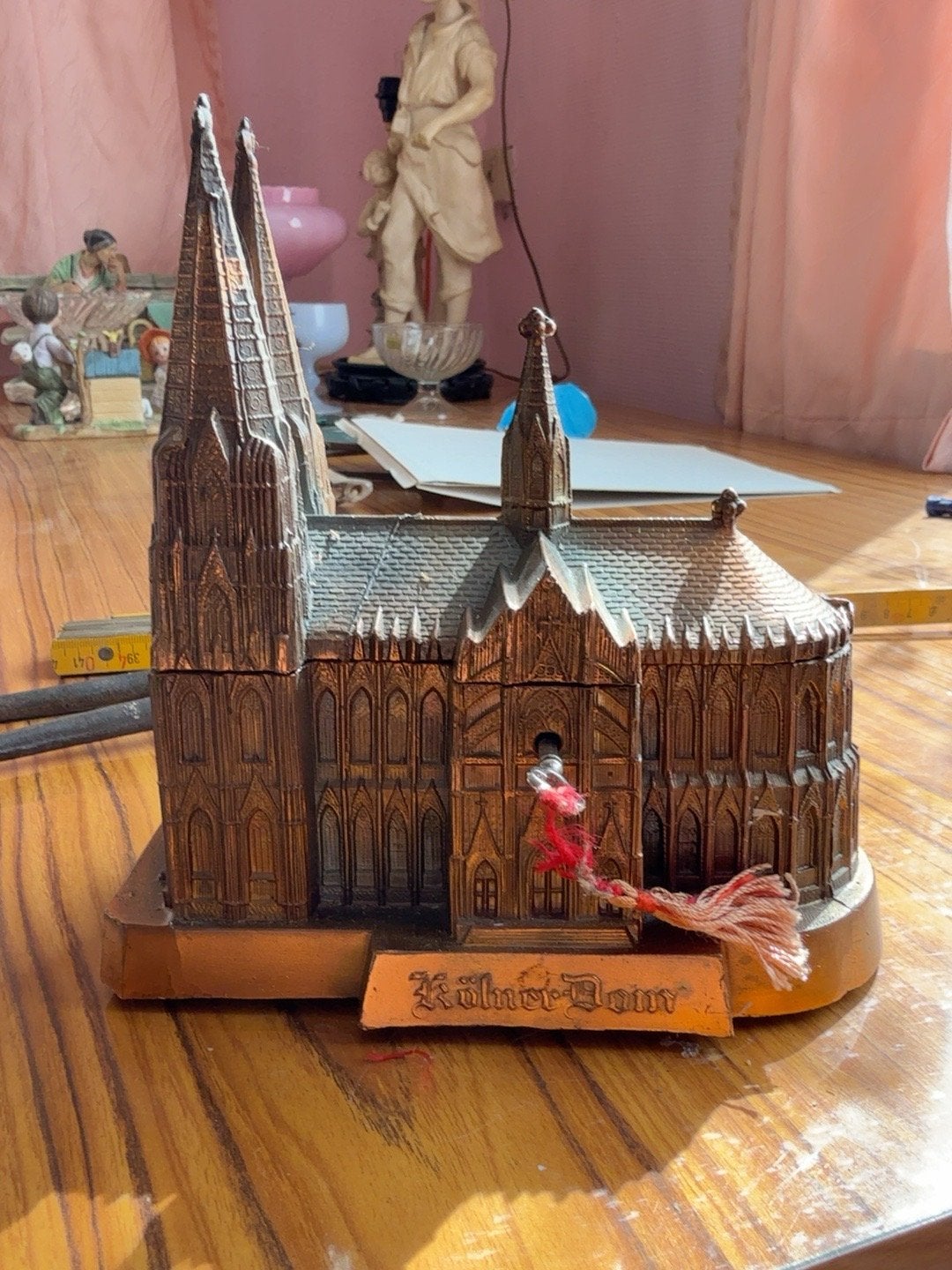 Ancienne boîte à bijoux musicale Kölner Dom–Thorens Suisse, Maison & Meubles, Accessoires pour la Maison | Coffres, Enlèvement