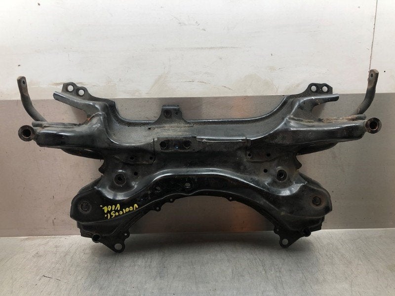 BERCEAU MOTEUR Toyota Auris Touring Sports (E18), Dhr. M. Roggen, Toyota, Stadsweg 37 37
9917 PV  WIRDUM GR., NL, Utilisé