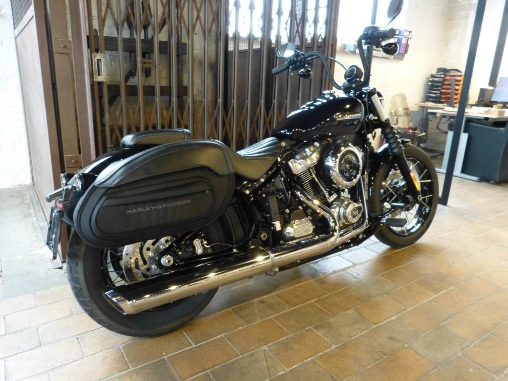 Harley-Davidson SOFTAIL Street Bob, Motos, Plus de 35 kW, 1923 cm³, Info@freedom-machines.be, Autre