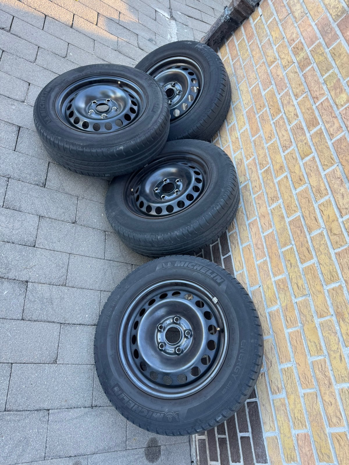 195/65R15 met stalen velgen, Auto-onderdelen, Ophalen, Band(en)