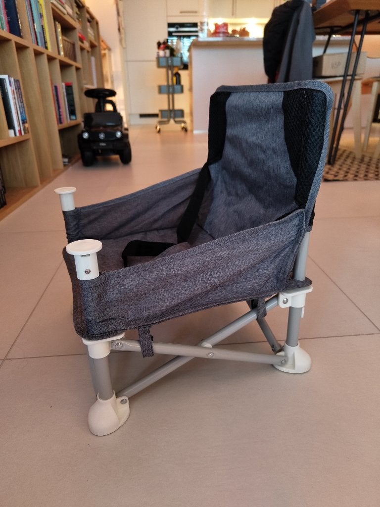 Opvouwbare kinderstoel voor op reis of gewoon thuis!, Kinderen en Baby's, Ophalen, Zo goed als nieuw, Inklapstoel, Aanschuifbaar