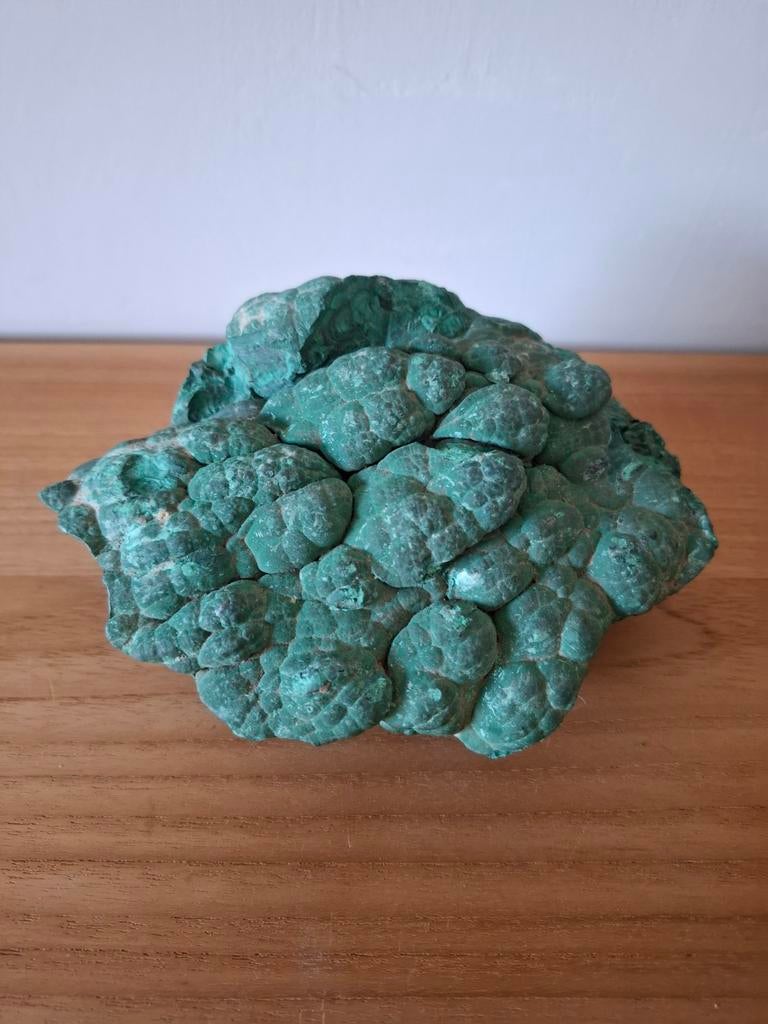 Mooi stuk onbewerkte malachiet 1947 gram, Enlèvement ou Envoi