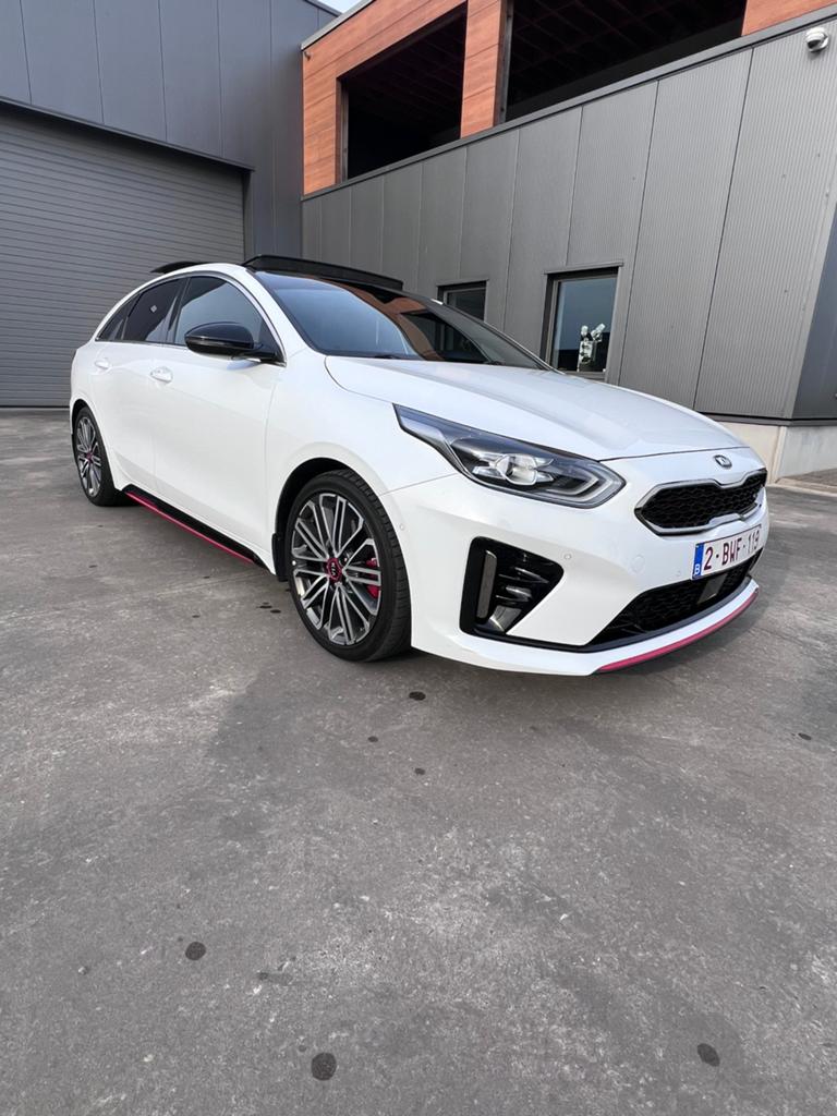 Kia Proceed GT Full Option 2020 Garantie, Autos, Kia, Particulier, (Pro) Cee d, ABS, Caméra de recul, Phares directionnels, Régulateur de distance