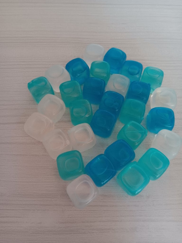 NIEUW plastiek koker met 30 ijsblokjes, Enlèvement, Neuf
