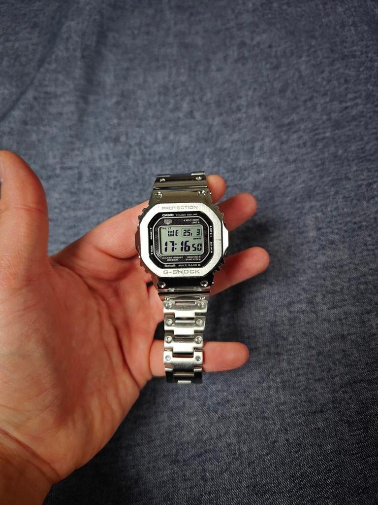 Casio G-Shock GMW-B5000D, Handtassen en Accessoires, Horloges | Heren, Zo goed als nieuw, Polshorloge, Casio, Staal, Staal, Ophalen of Verzenden