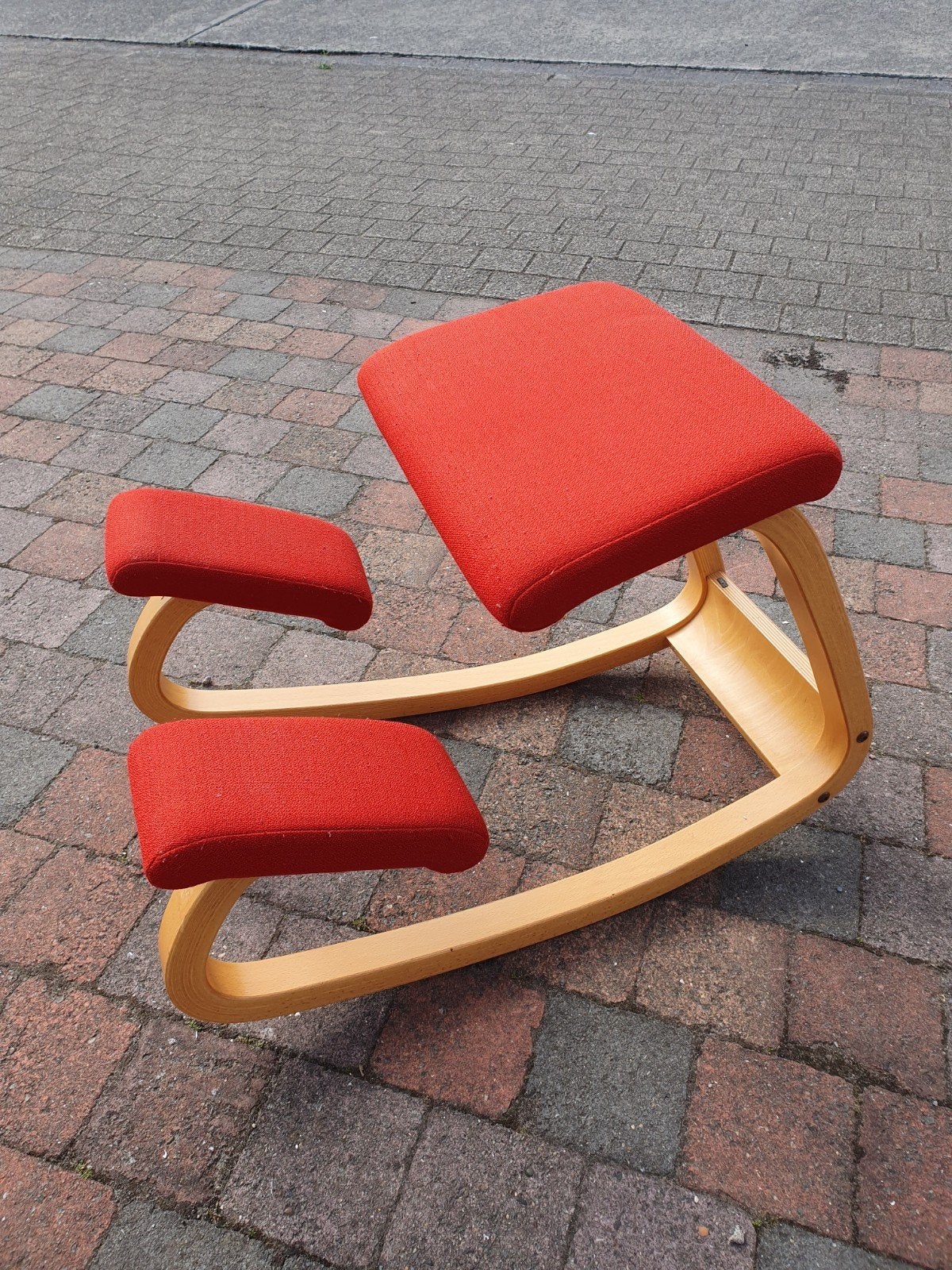 Bâtons pour chaise Knee, Enlèvement