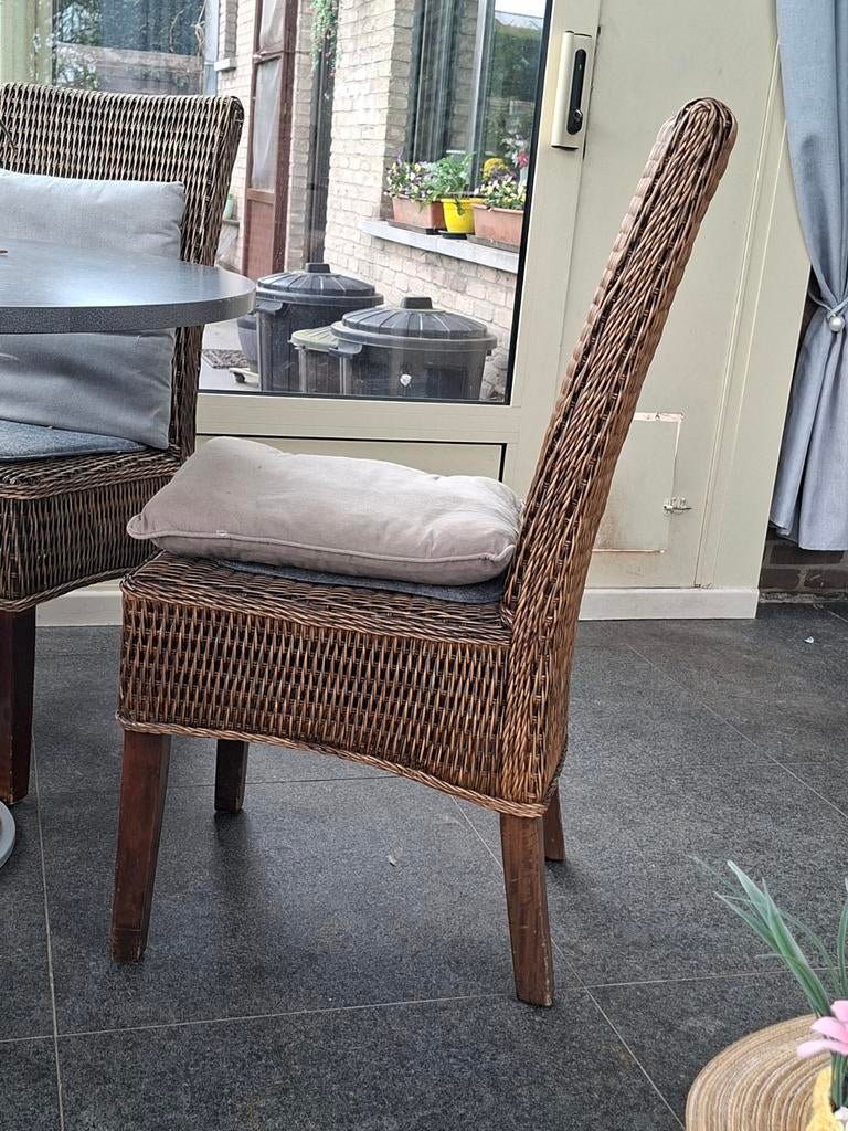 6 stoelen, Ophalen