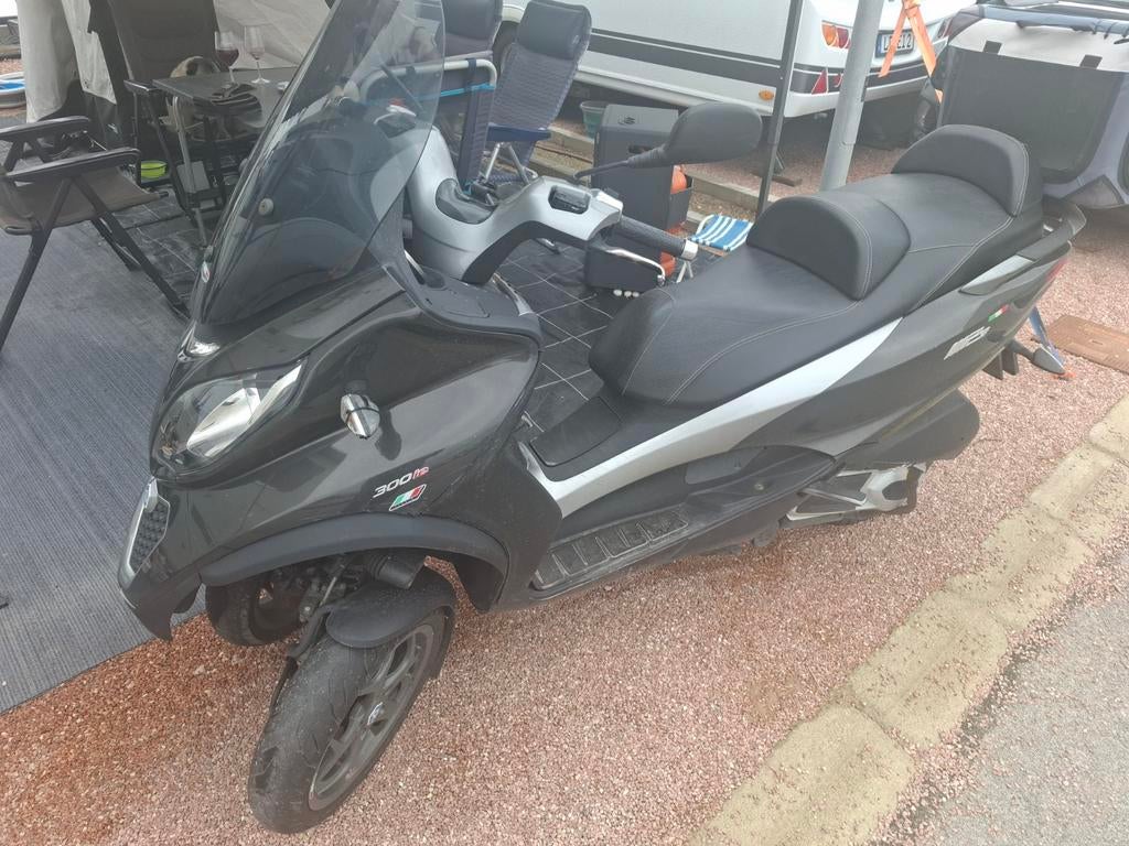 Piaggio mp3 300 cc 53000 km