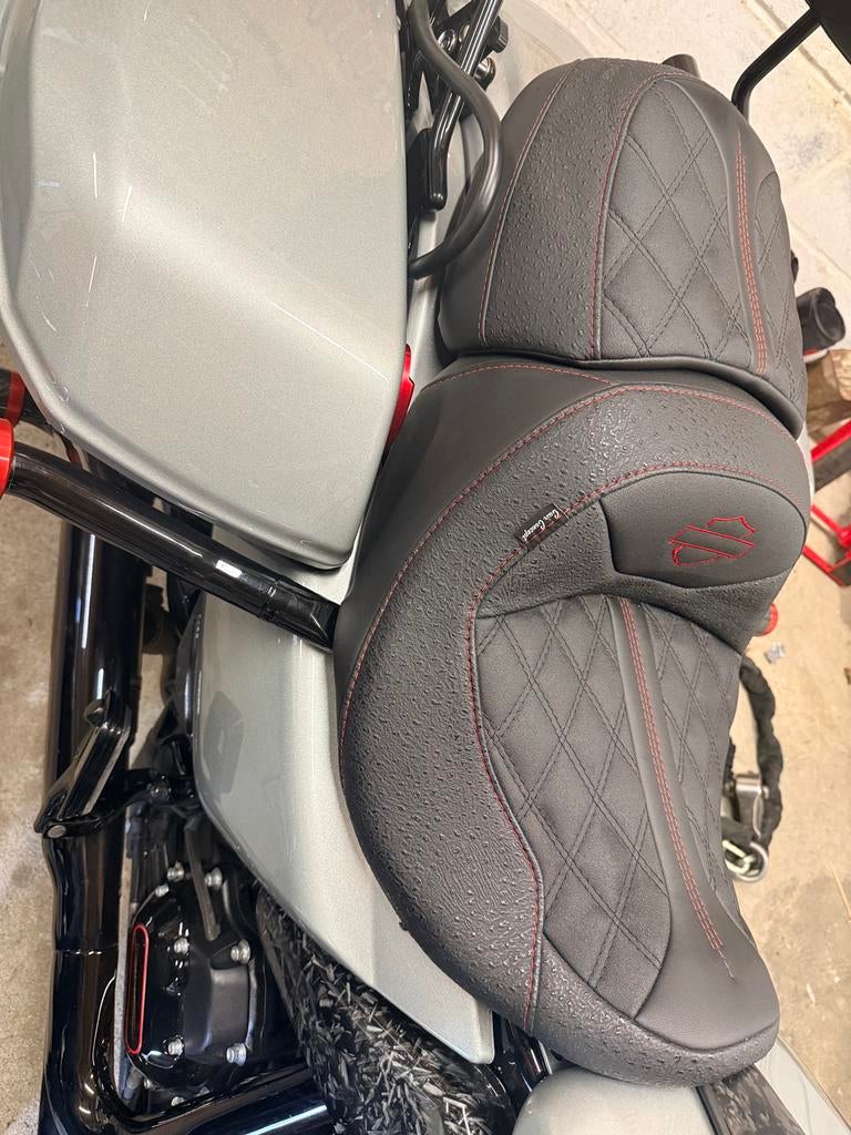 Selle solo plus duo Harley Touring 2024 à 2026, Enlèvement ou Envoi