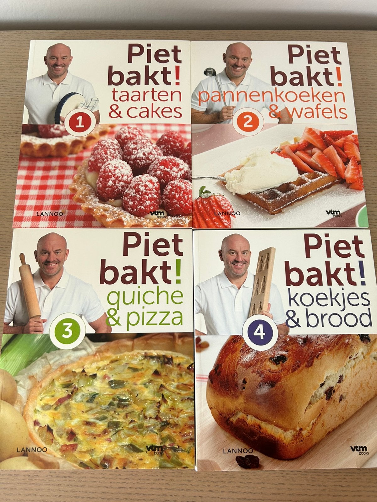 Piet bakt!, Boeken, Kookboeken, Ophalen of Verzenden, Zo goed als nieuw