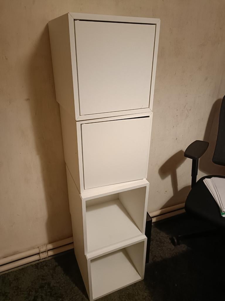 Ikea EKET kasten met en zonder deur, Ophalen