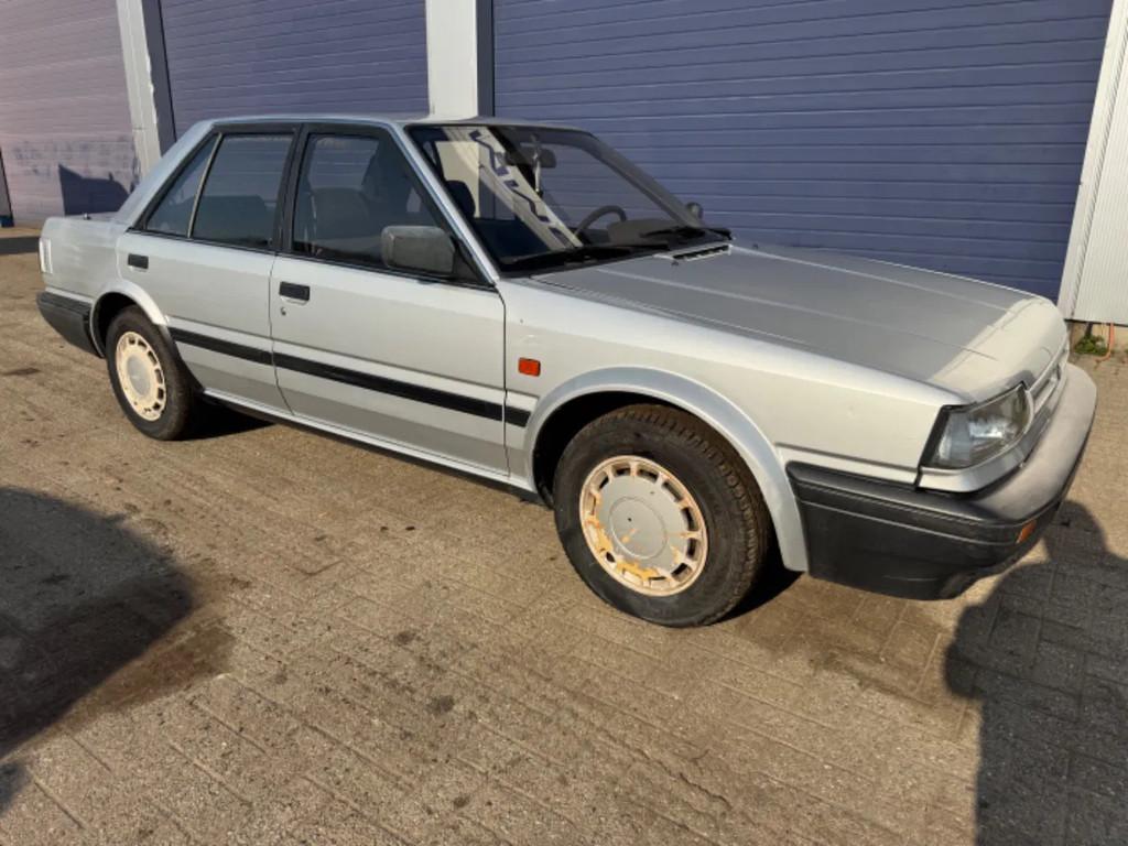 Nissan Bluebird *2.0DIESEL-BELGIAN ORIGINE* (bj 1989), Autos, Oldtimers & Ancêtres, Argent ou Gris, 4 portes, Entreprise, Boîte manuelle