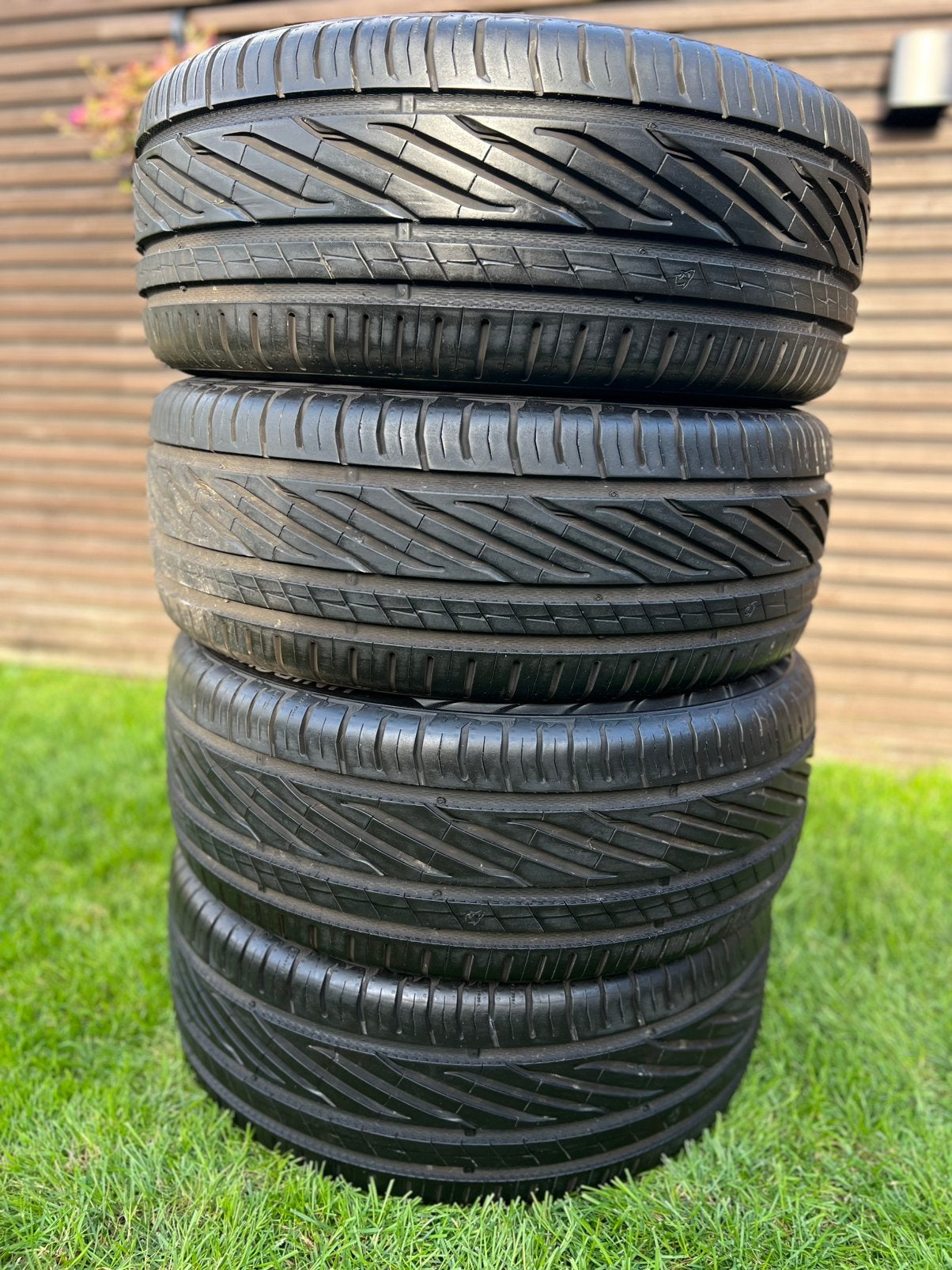 Uniroyal Rainsport 5 – 225 50 R17 98Y XL, Ophalen