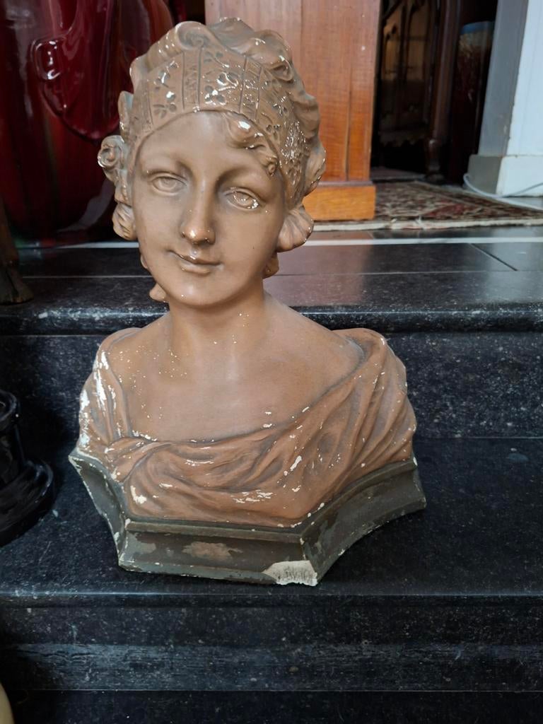 Beeld van Koningin Astrid, Antiek en Kunst, Ophalen
