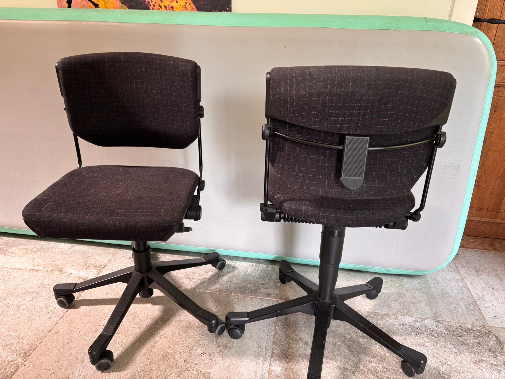 2 bureaustoelen in hoogte verstelbaar. Gratis, Huis en Inrichting, Ophalen, Gebruikt, Bureaustoel
