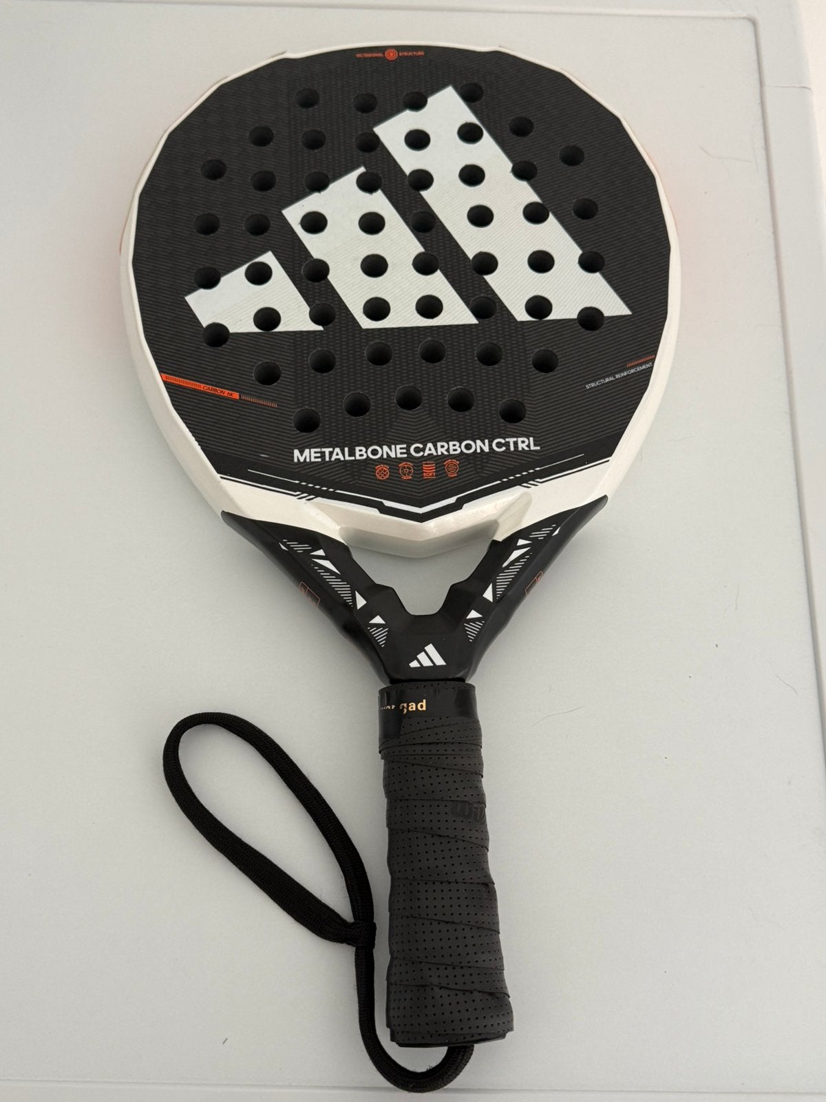 Raquette de padel adidas METALBON VE CARBON CTRL, Sports & Fitness, Padel, Enlèvement ou Envoi, Comme neuf, Raquette de padel