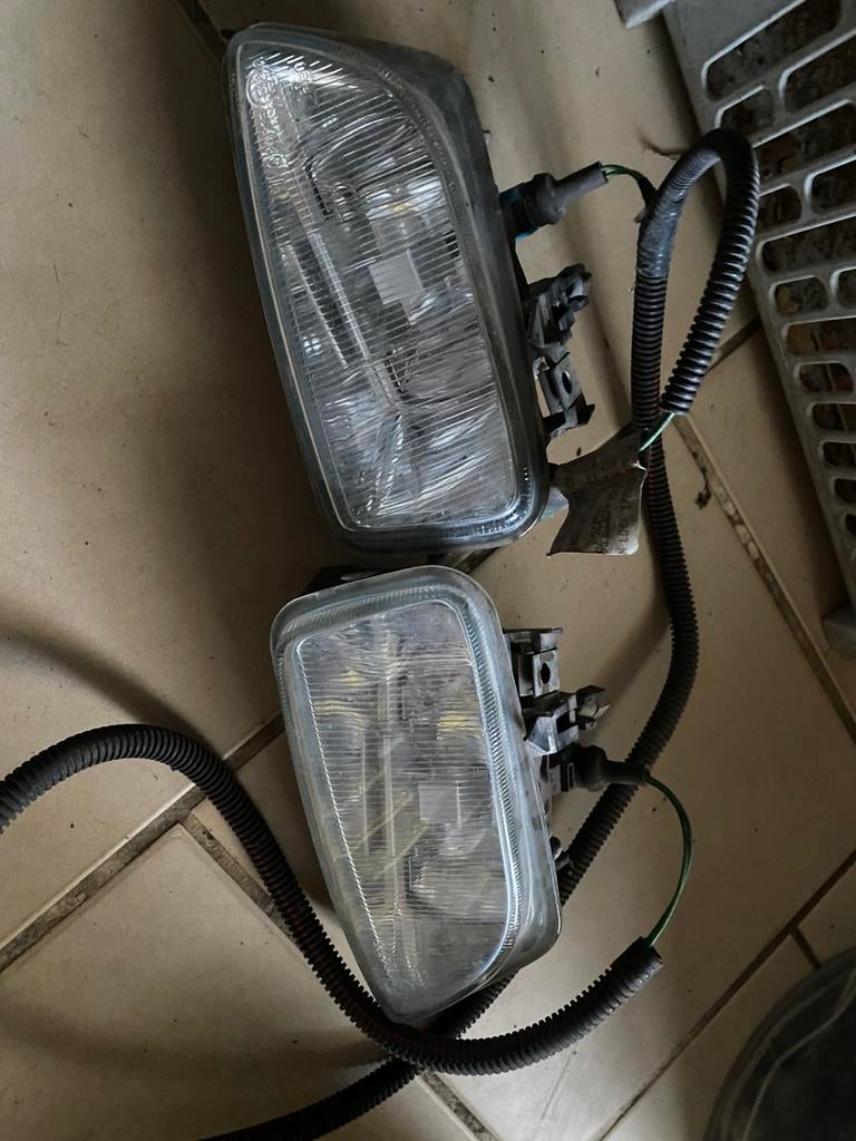 Antibrouillard saxo vts, Autos : Pièces & Accessoires, Enlèvement