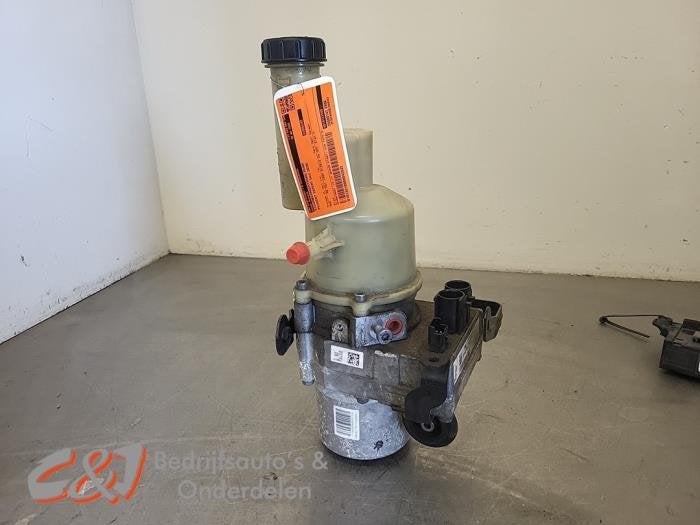 Pompe direction assistée d'un Peugeot Expert, -, 3 mois de garantie, Utilisé, -