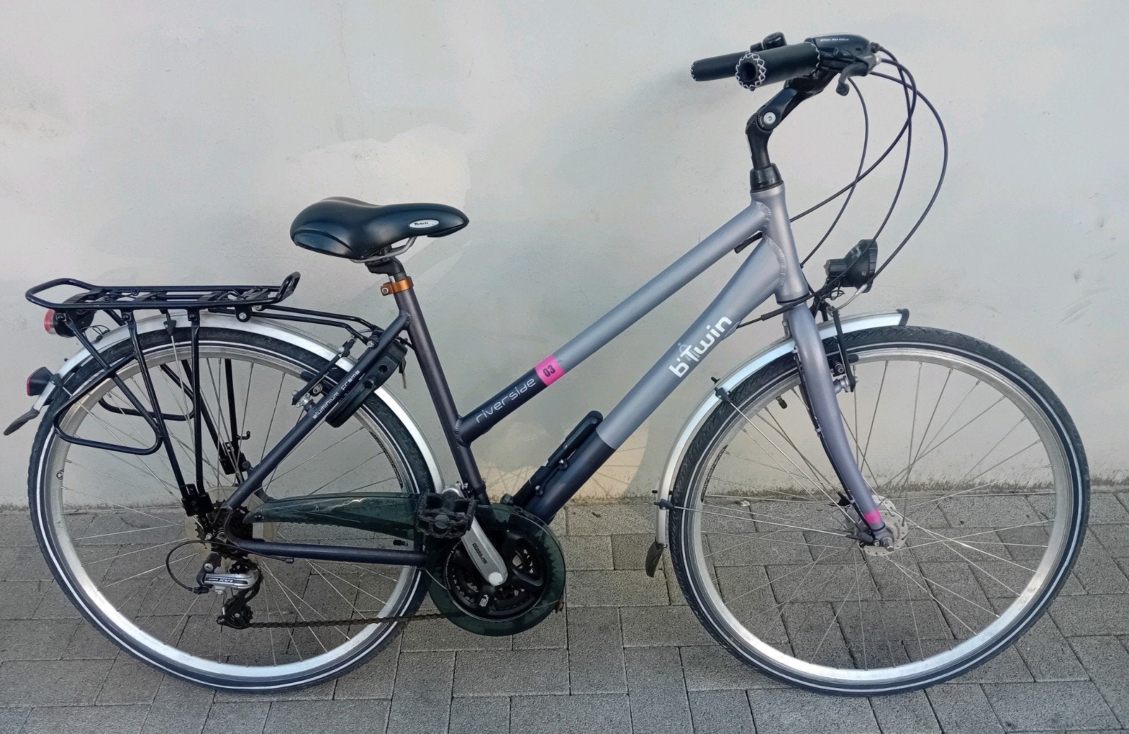 Damesfiets BTwin Riverside 28inch 24speed framemaat 50cm 🚴, Fietsen en Brommers, 28 inch, Velgrem, 47 tot 50 cm, Zo goed als nieuw