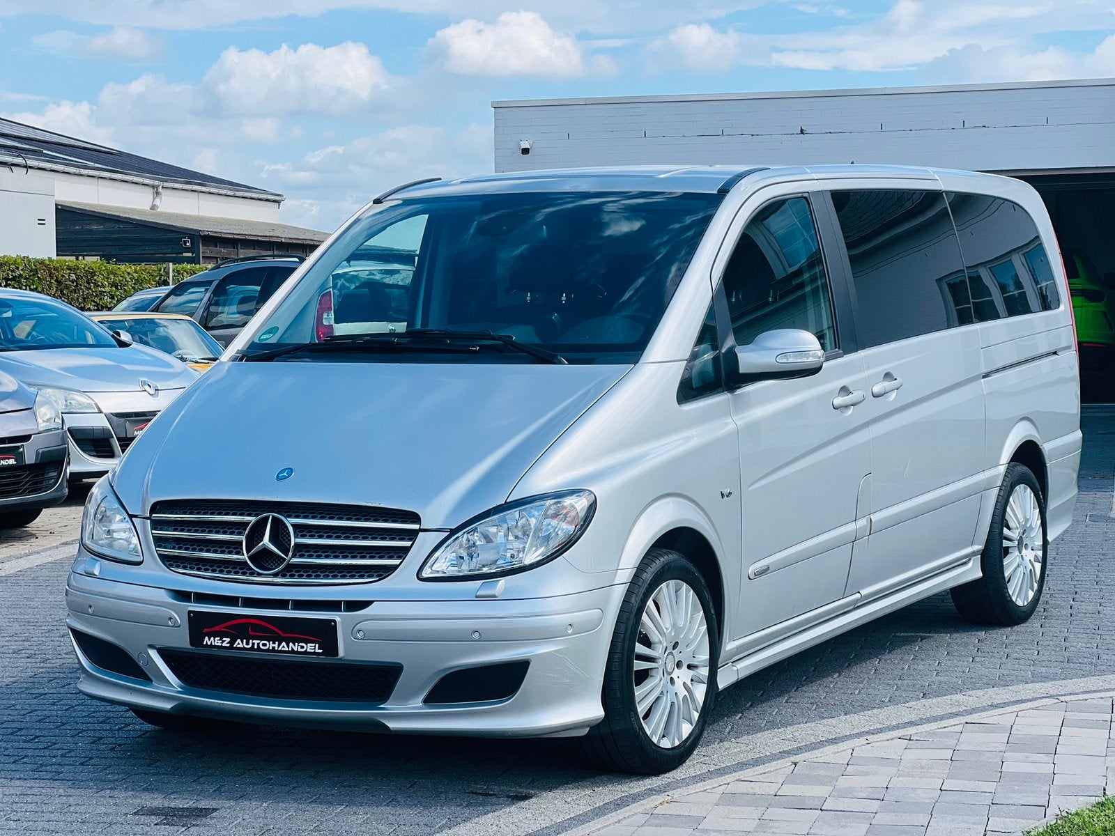 Mercedes Viano 3.0 CDI V6 ** AMG PAKKET ** 8 ZITPLAATSEN, Autos, Achat, Entreprise, Carnet d'entretien, 5 portes