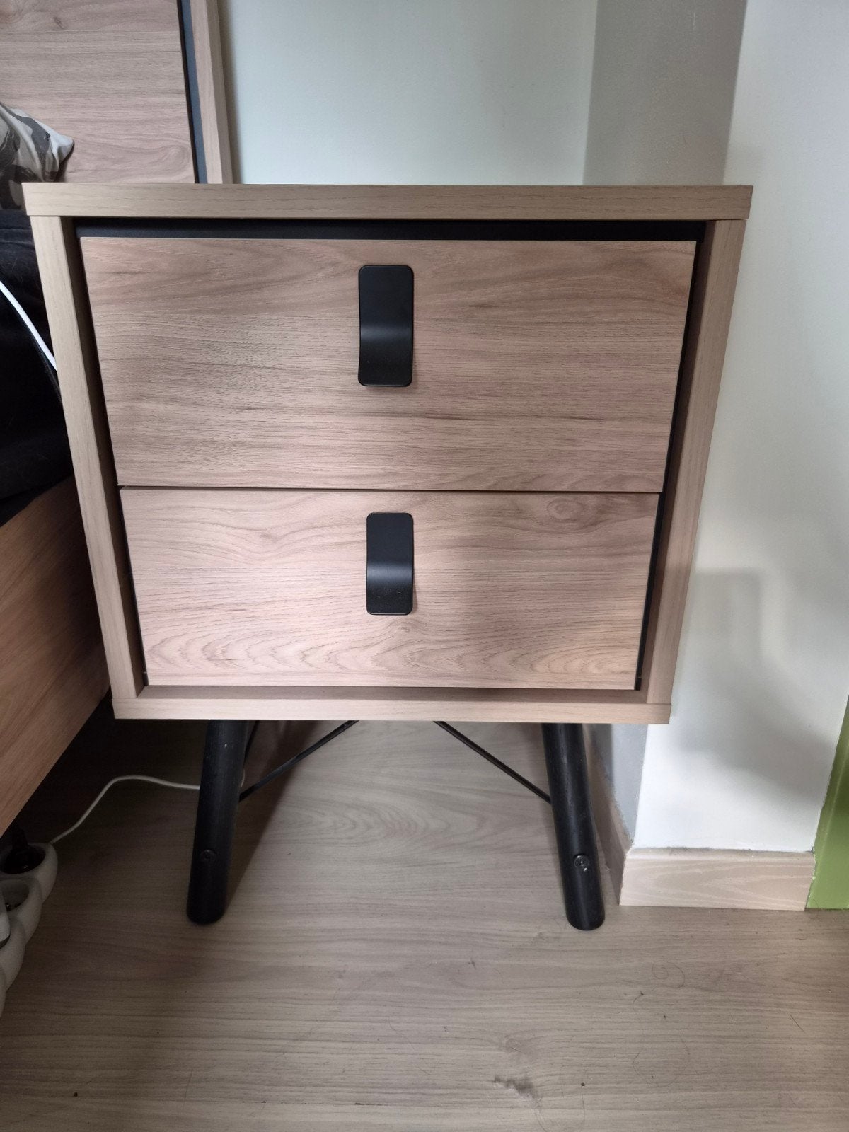 2 nachtkastjes (Weba 'Ry'), Ophalen