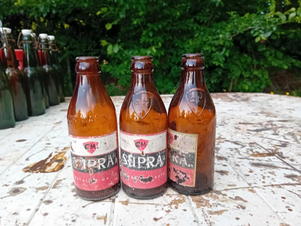 Oude vintage bierflessen brouwerij Chevalier Marin Mechelen, Verzamelen, Biermerken, Ophalen of Verzenden