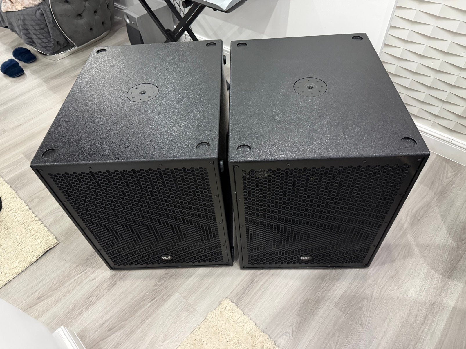 2 x Rcf 8004 as, Enlèvement, Comme neuf