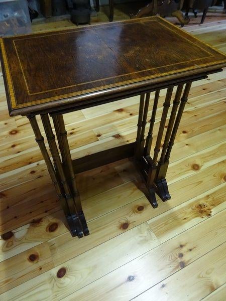 ⚠️ Tables gigognes antique., Enlèvement