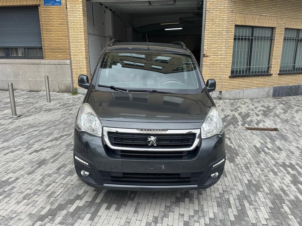Peugeot Partiner Tepee 1.2 PureTech Style S  année 2012, Autos, Achat, Euro 6, Entreprise, Boîte manuelle
