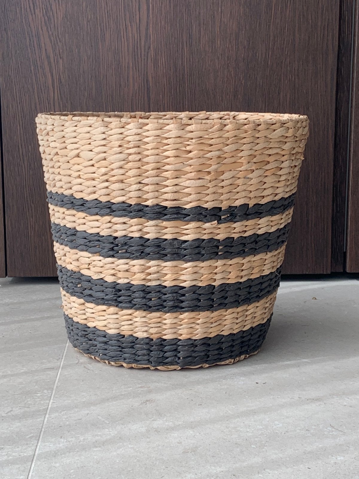Stevige grote mand, Enlèvement, Comme neuf, Bois, Panier