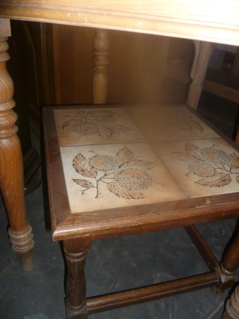 VINTAGE TAFELTJE MET TEGELS, Antiek en Kunst, Ophalen