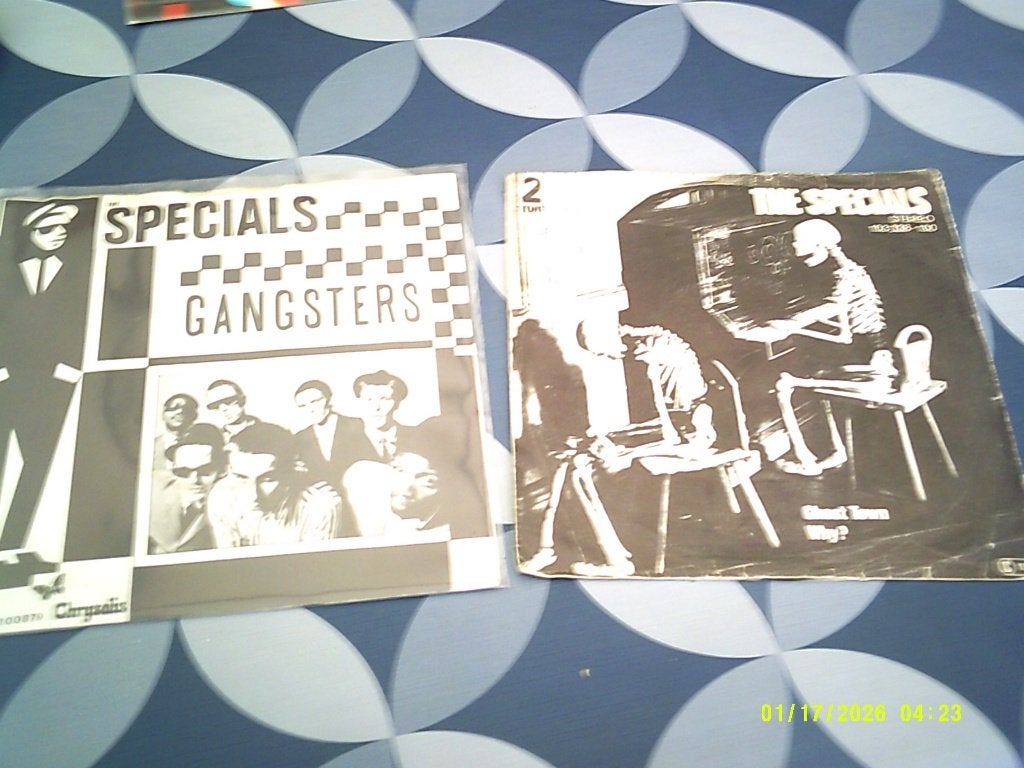 Vinylsingels uit de Jaren 90 ZGST., Cd's en Dvd's, 7 inch, Ophalen of Verzenden, Zo goed als nieuw, Fotohoes
