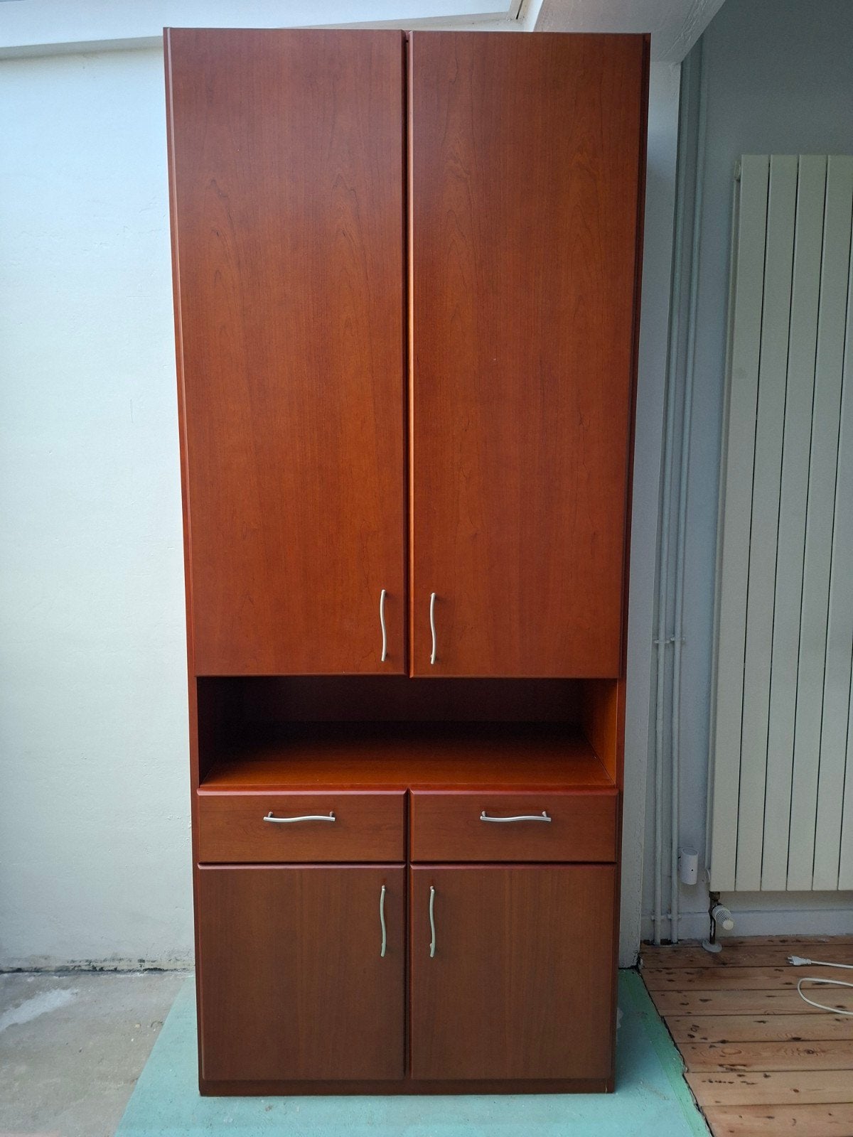 Grote ruime kast, Ophalen