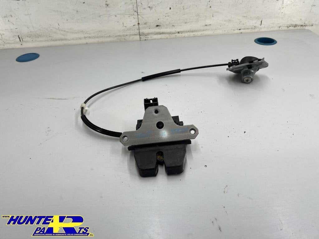 Achterklep slotmechanisme Volvo S60 II ('10-'17) 31335051, Gebruikt, Ophalen of Verzenden, Volvo, Volvo
