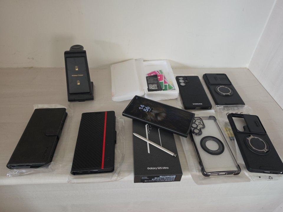 Samsung S25 Ultra 512 Go + chargeur sans fil 6 x étui et vis, Autres modèles, 10 mégapixels ou plus, Enlèvement ou Envoi, Sans abonnement