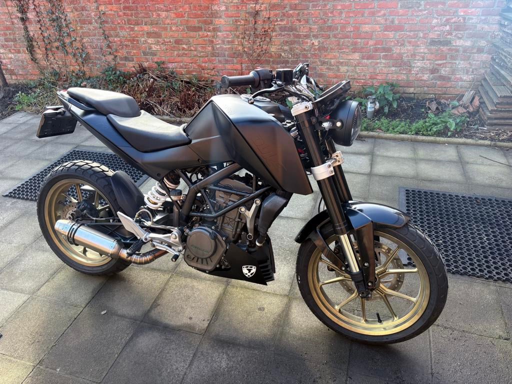 KTM duke 125, Motoren, Motoren | KTM, Occasion, Bedrijf, Overig, Handgeschakeld
