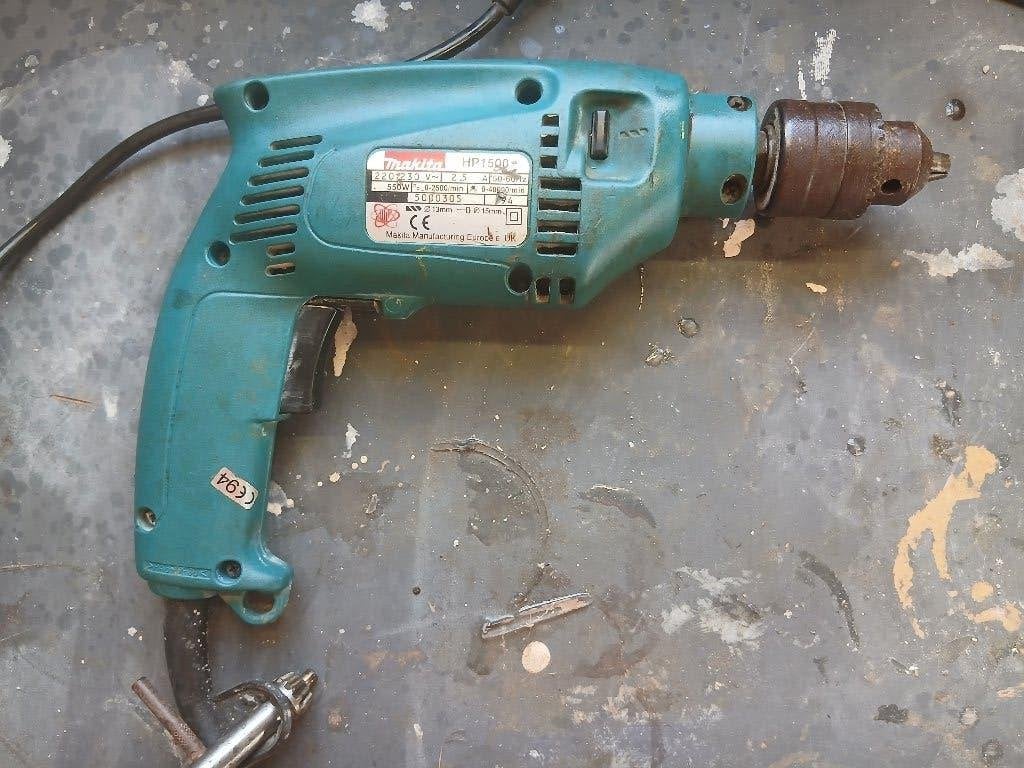 klopboormachine MAKITA in goede staat, Doe-het-zelf en Bouw, Gebruikt, Boor- en/of Breekhamer, Verzenden, Klopboormechanisme