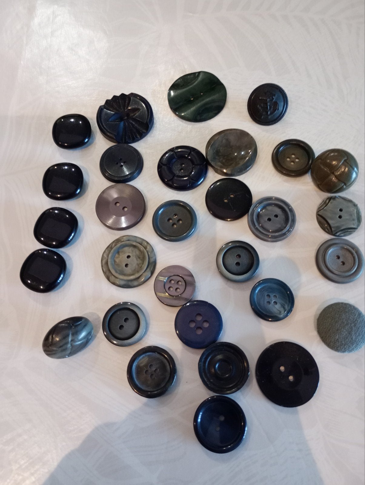 Lot boutons tons gris, Hobby en Vrije tijd, Naaien en Fournituren, Ophalen of Verzenden