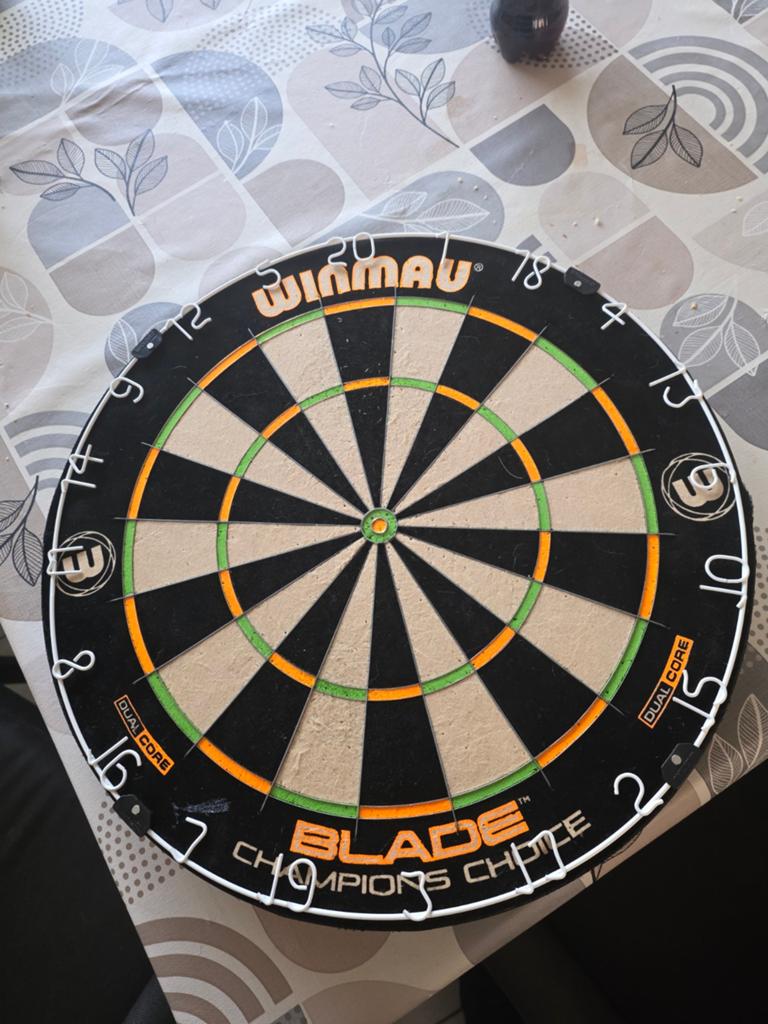 Dartsbord, Sport en Fitness, Darts, Ophalen, Zo goed als nieuw, Dartbord
