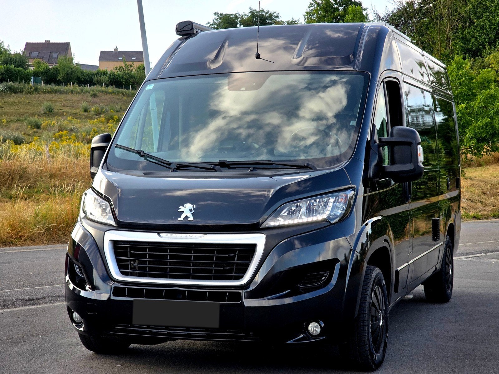 Van Aménagé‼️RVN-Black Pearl‼️Euro6‼️12m Garantie‼️, Siège de train, Caméra de recul, Éclairage extérieur, Boîte manuelle