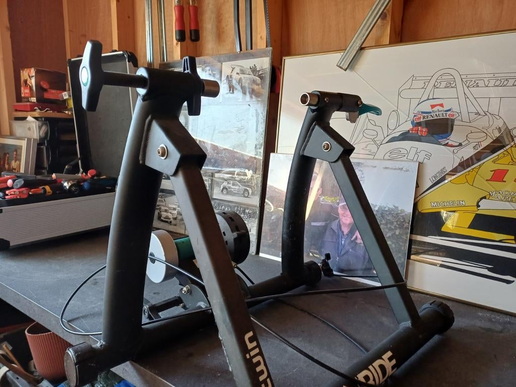 Rollen Btwin, Ophalen