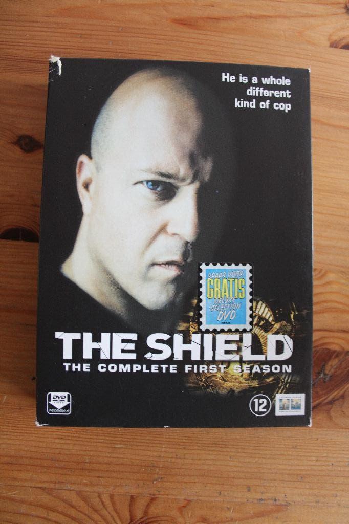 The Shield  seizoen 1-2-3-4-5-6-7     Knappe politie-serie!, CD & DVD, À partir de 16 ans, Enlèvement ou Envoi, Comme neuf, Non fictionnel