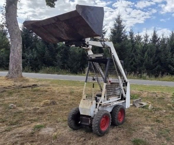 Bobcat, Articles professionnels, Enlèvement