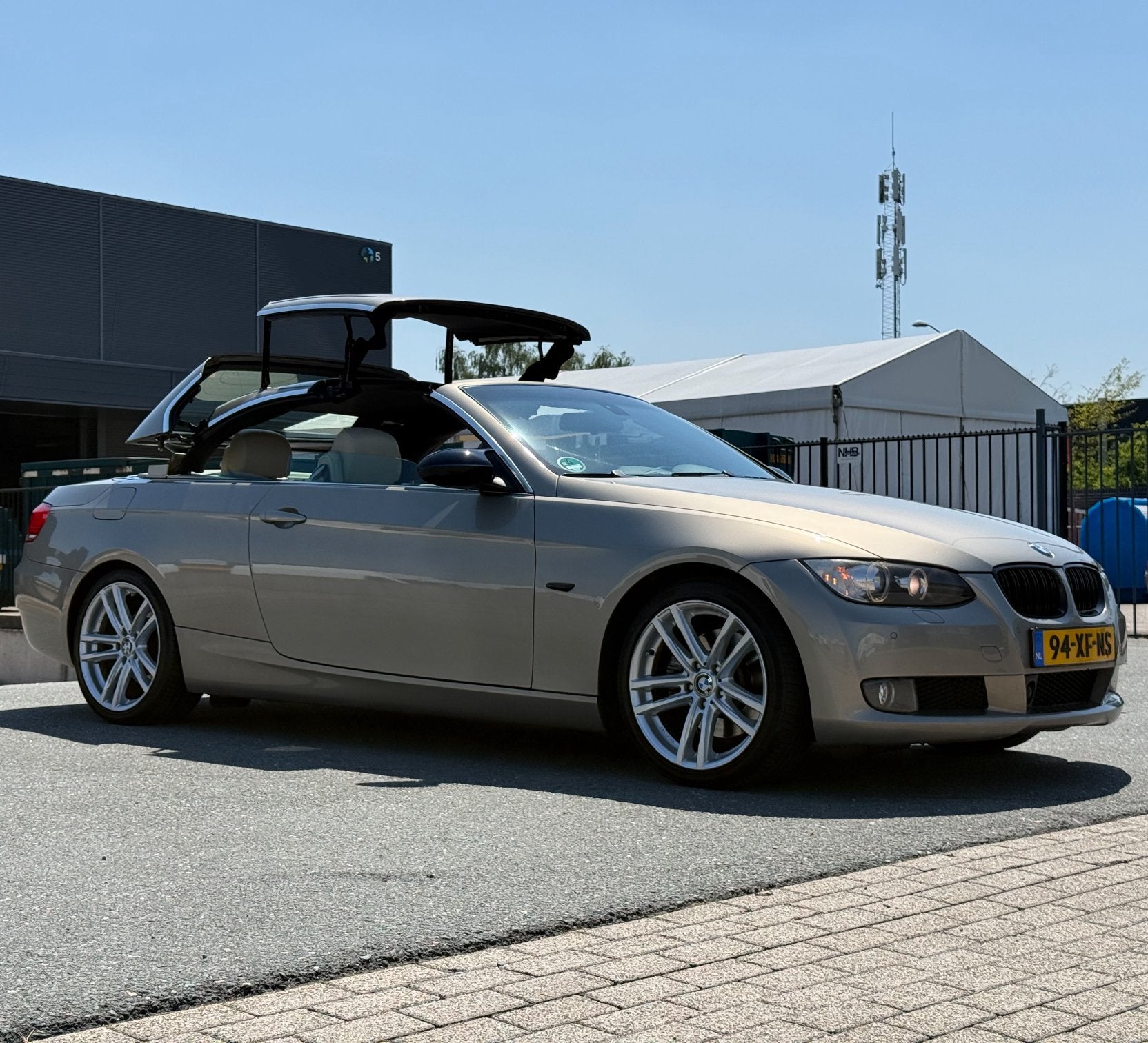 BMW 325i Cabrio Automaat NAP APK Nieuwe Injectoren Cruise, Auto's, BMW, Particulier, 3 Reeks, ABS, Adaptive Cruise Control, Airbags