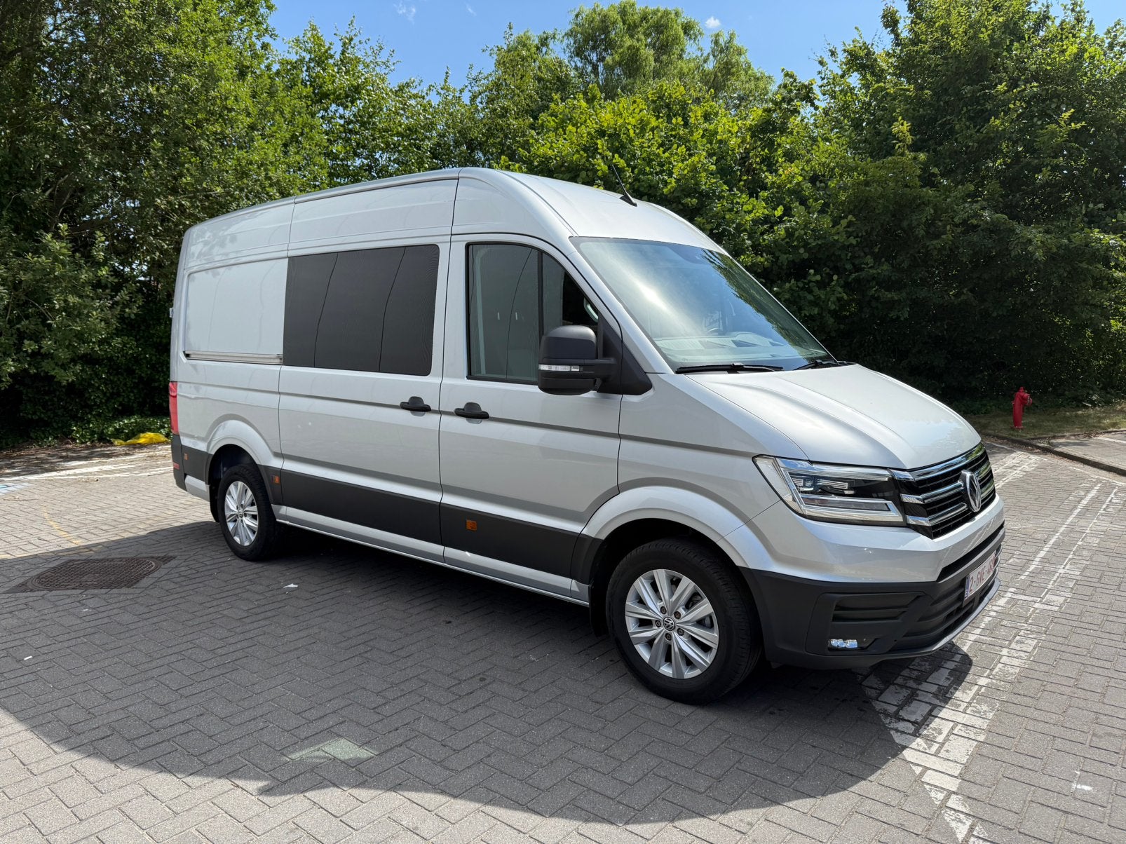 Volkswagen Crafter lichte vracht 5 zitplaatsen nieuwstaat !, Autos, Argent ou Gris, Achat, Euro 6, 3000 kg