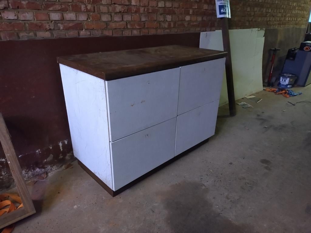 GRATIS Ladekast commode keukenkast, Huis en Inrichting, Kasten | Ladekasten, 3 of 4 laden, Ophalen, Gebruikt