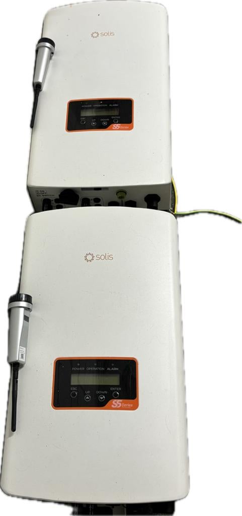 Solis S5 omvormers te koop wegens aank industriele batterij, Doe-het-zelf en Bouw, Zonnepanelen en Toebehoren, Ophalen, Zo goed als nieuw