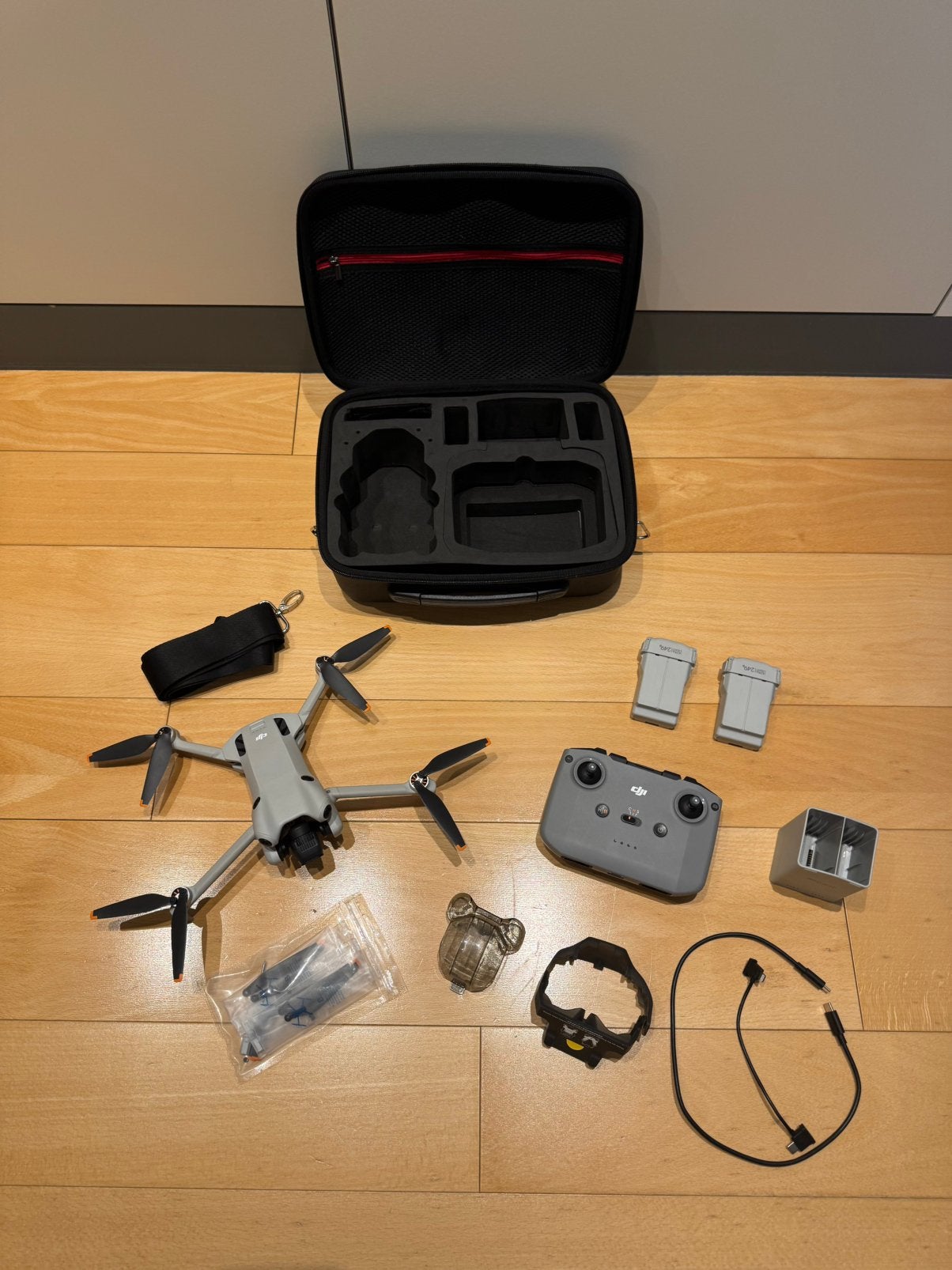 DJI Mini 4 Pro Fly More Combo (DJI RC-N2), Ophalen, Cameradrone, 15 tot 30 minuten, Zo goed als nieuw